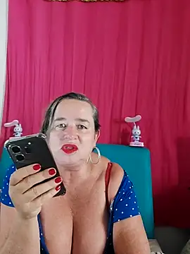 Snapshot of Miss-tetas chatting on September 8, 2:38 pm Miss-tetas online show from September 8, 2:38 pm