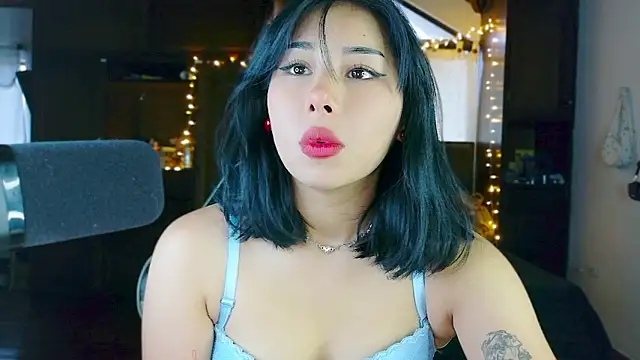 Shisuku Sophi online show from May 3, 10:24 pm