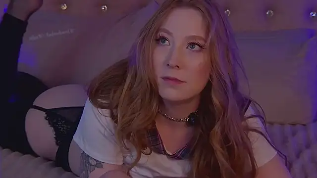 MiaEuphoria  online show from November 17, 4:02 am