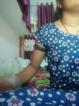 Desi couple305 online show from November 6, 7:25 am