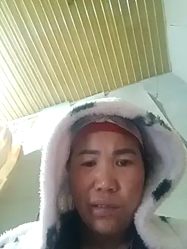 jienrrr online show from March 19, 11:42 pm