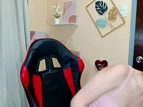 Daddiesgirlrianne69 online show from February 2, 5:12 pm