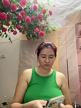 Snapshot of Bollozzy_89 chatting on September 10, 1:44 pm Bollozzy 89 online show from September 10, 1:44 pm