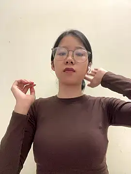 meomeo2k6 online show from January 19, 2:02 pm