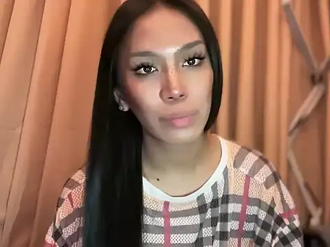 lucyshanex online show from December 5, 10:38 am