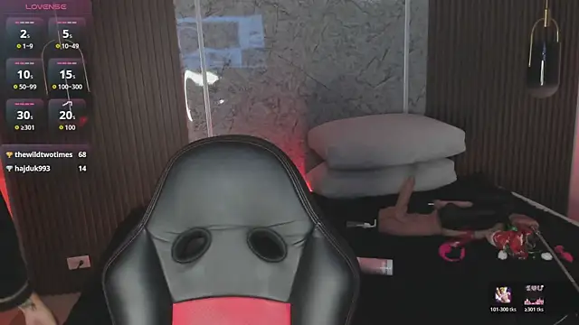 liah cleir online show from November 21, 8:00 pm