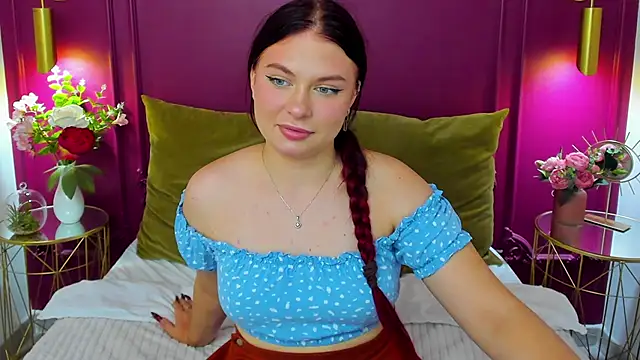 Snapshot of LizyBex chatting on October 7, 12:31 pm LizyBex online show from October 7, 12:31 pm