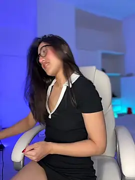 Snapshot of julieta_jhonss chatting on September 22, 1:37 am julieta jhonss online show from September 22, 1:37 am