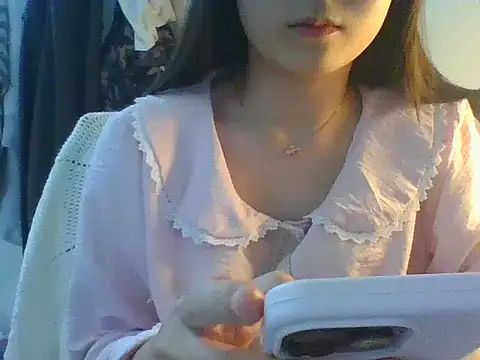 Linzly online show from December 23, 2:48 am