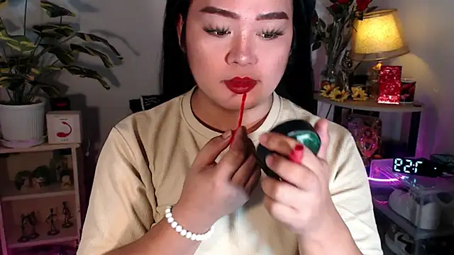 YourSweet-mich online show from October 26, 12:00 pm