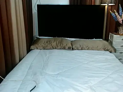 EstellaStarXxx online show from February 4, 7:22 am