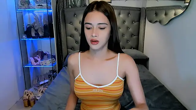 Lars empress online show from September 18, 7:40 am