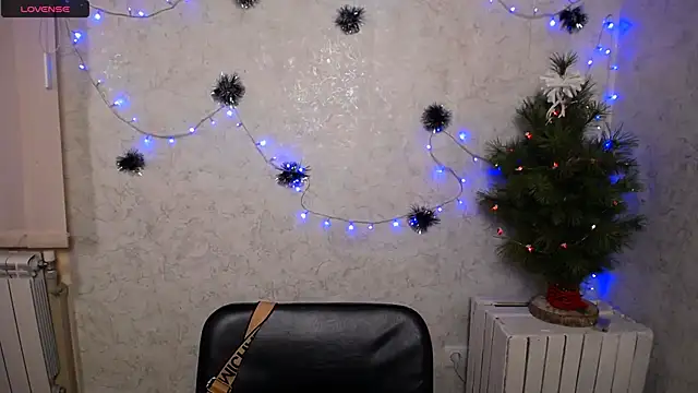 AmandaDimond  online show from December 14, 12:55 pm