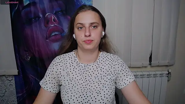 AmandaDimond  online show from June 29, 1:11 pm