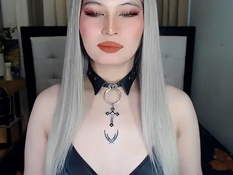 NaomiSmall online show from September 22, 9:08 am