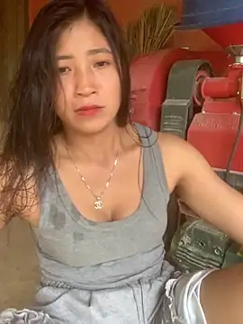 ThiHa003 online show from October 29, 9:57 am