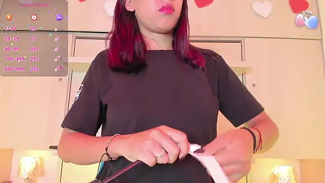 CamiGox online show from October 24, 8:05 pm