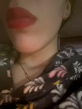 Mimisixo online show from November 4, 11:32 pm