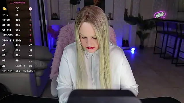 MariemLui online show from May 4, 3:49 pm