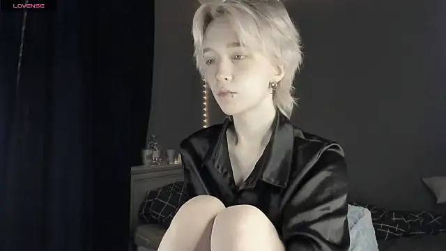 MelissaReis online show from December 16, 12:55 pm