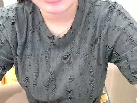 Zhi  2k6 online show from October 3, 5:18 pm