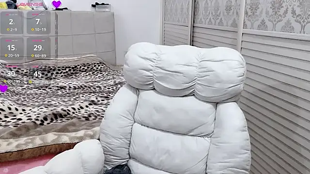 Holiland online show from December 20, 2:15 am