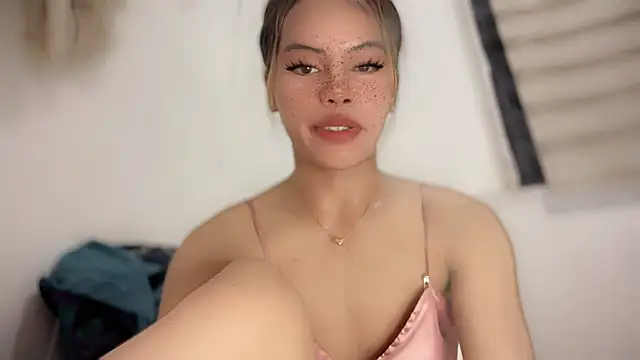 serpenthena goddess online show from December 4, 9:33 am