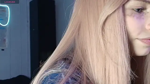 PieraMarch online show from October 13, 7:05 pm