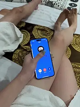 Meii-meyy online show from October 29, 5:15 pm