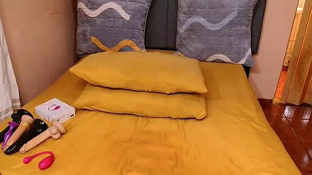 lunasexyXx online show from February 28, 7:35 pm