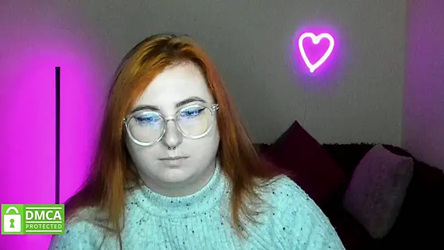 Snapshot of Alicia_love00 chatting on October 16, 11:46 am Alicia love00 online show from October 16, 11:46 am
