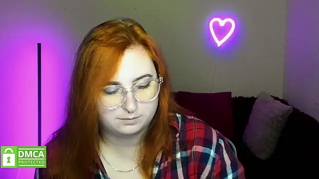 Snapshot of Alicia_love00 chatting on October 7, 5:34 am Alicia love00 online show from October 7, 5:34 am
