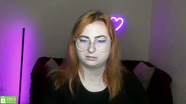 Snapshot of Alicia_love00 chatting on September 20, 11:30 am Alicia love00 online show from September 20, 11:30 am