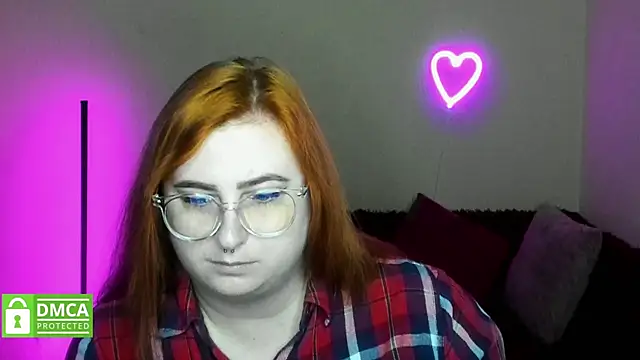 Snapshot of Alicia_love00 chatting on October 17, 5:27 pm Alicia love00 online show from October 17, 5:27 pm