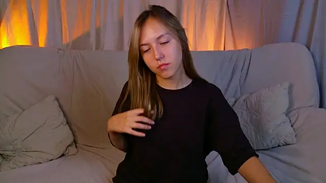 CindySparkl online show from July 11, 4:12 am