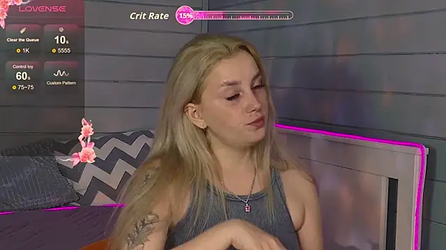 Snapshot of Crystal_Jull chatting on September 18, 1:42 pm Crystal Jull online show from September 18, 1:42 pm