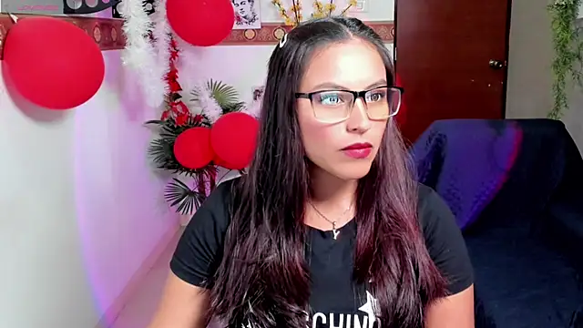 Cameroon-Diaz online show from February 24, 1:43 pm