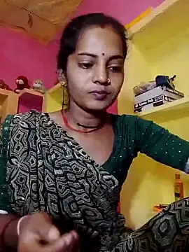 Snapshot of Hot_bbbb chatting on October 15, 8:00 pm Hot bbbb online show from October 15, 8:00 pm