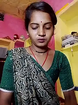 Snapshot of Hot_bbbb chatting on October 13, 6:10 pm Hot bbbb online show from October 13, 6:10 pm