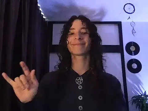 camille delrey online show from September 8, 9:58 pm