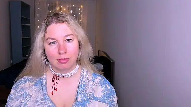 NancySanders online show from July 3, 8:15 pm