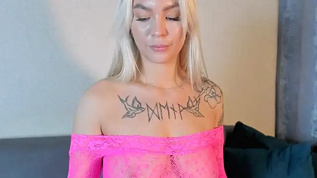 Eva Re online show from October 11, 12:19 pm