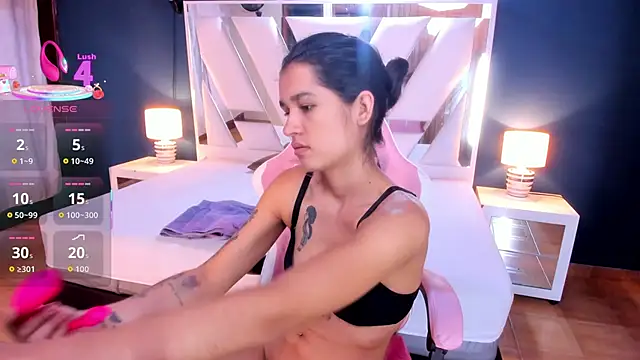 Snapshot of mia_kinky1 chatting on September 15, 11:29 am mia kinky1 online show from September 15, 11:29 am