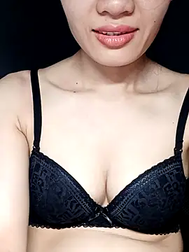 Snapshot of Hinna_x chatting on September 15, 10:39 pm Hinna x online show from September 15, 10:39 pm