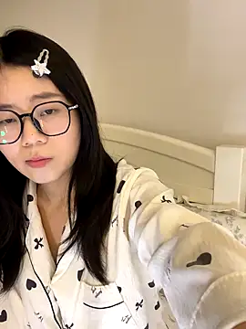 Ella-A9 online show from November 5, 4:12 pm