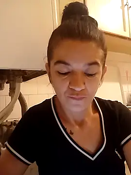 alinaalinutzq online show from November 28, 4:10 pm