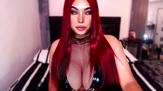 xTrixieMae online show from October 5, 5:40 pm