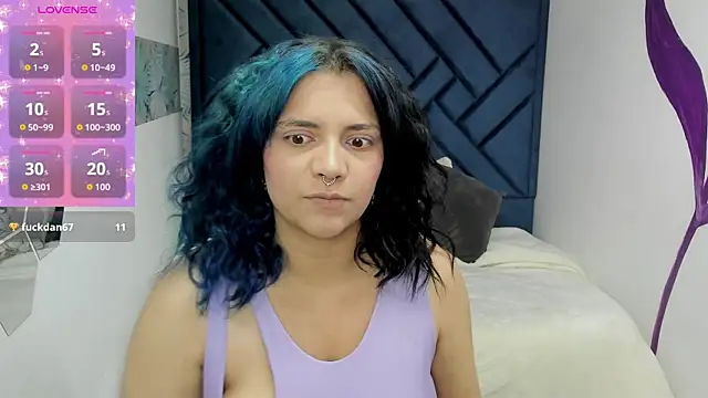Snapshot of Kiara_Cruz__ chatting on September 15, 7:54 pm Kiara Cruz online show from September 15, 7:54 pm