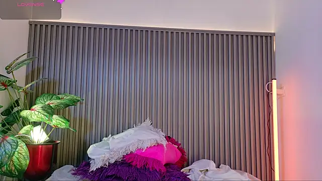 Celeste Presstigge online show from September 10, 9:04 pm