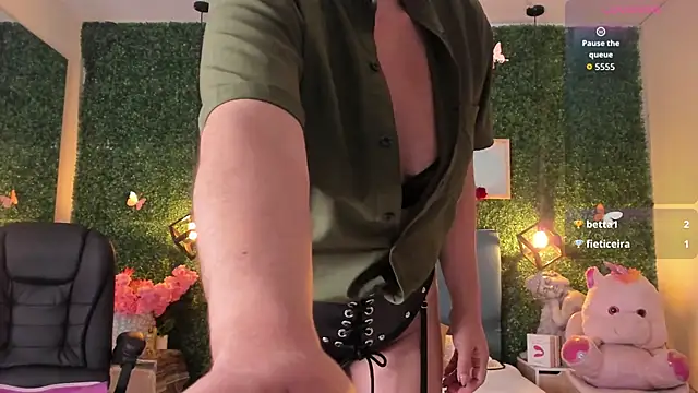 Linagh  online show from September 16, 12:57 pm